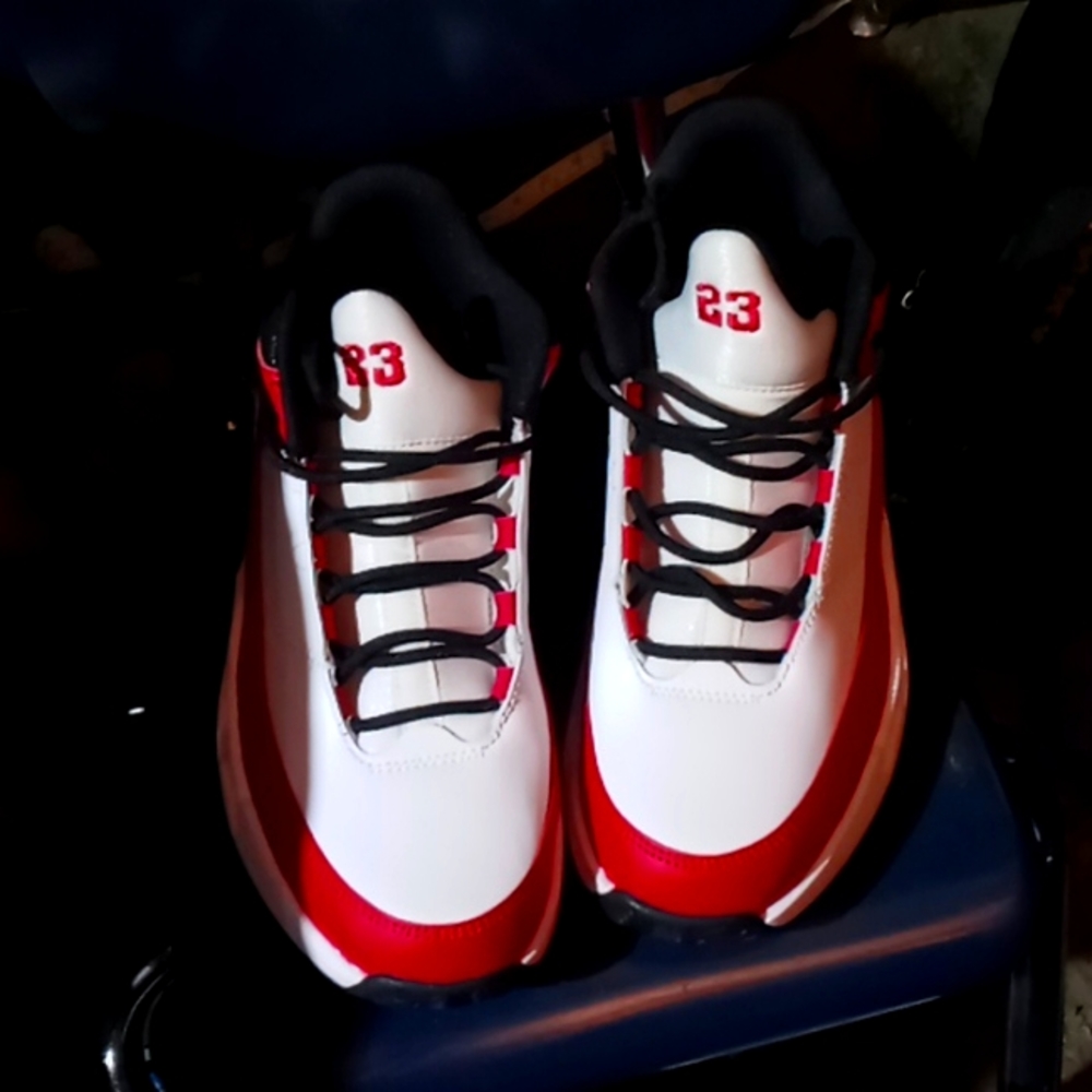 Kid's Jordan Max Aura 3